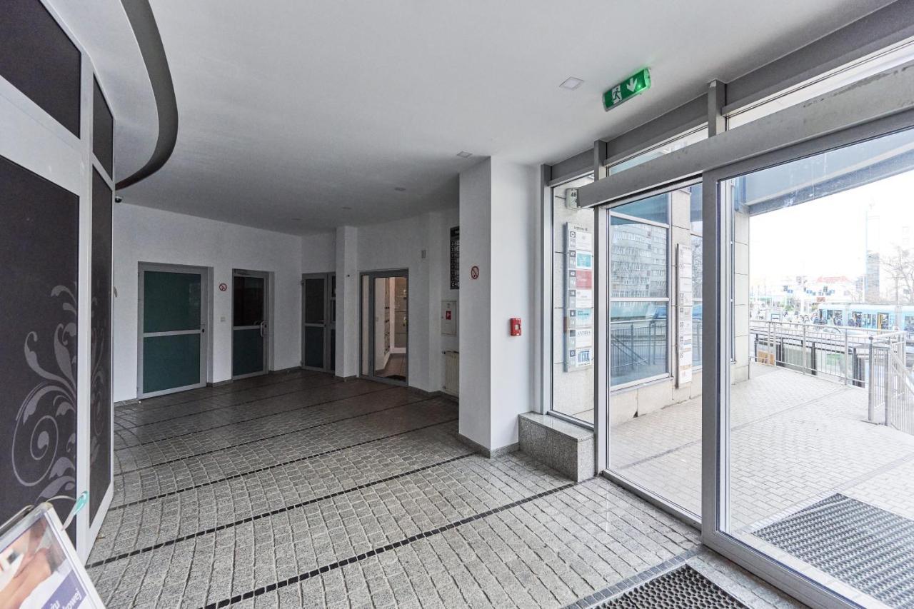 Apartments Wroclaw Legnicka By Noclegi Renters Exterior foto