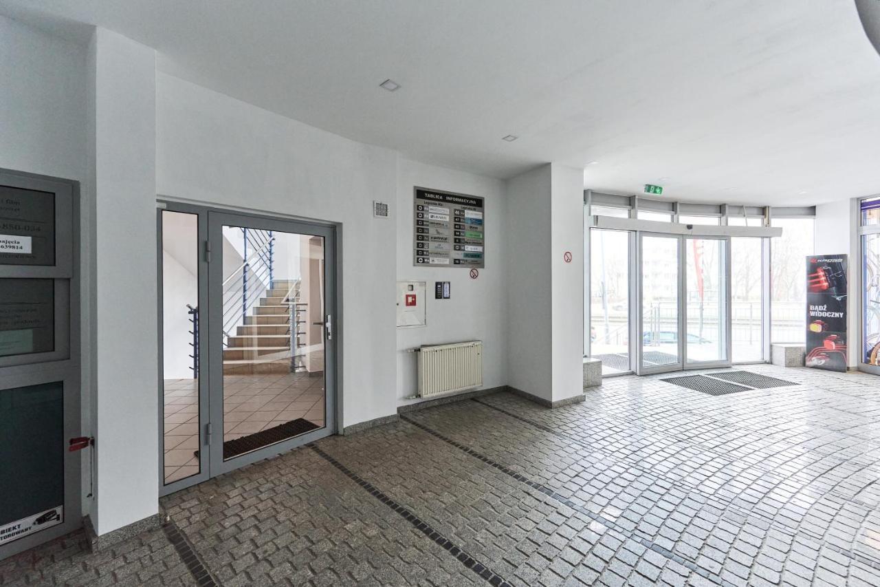 Apartments Wroclaw Legnicka By Noclegi Renters Exterior foto
