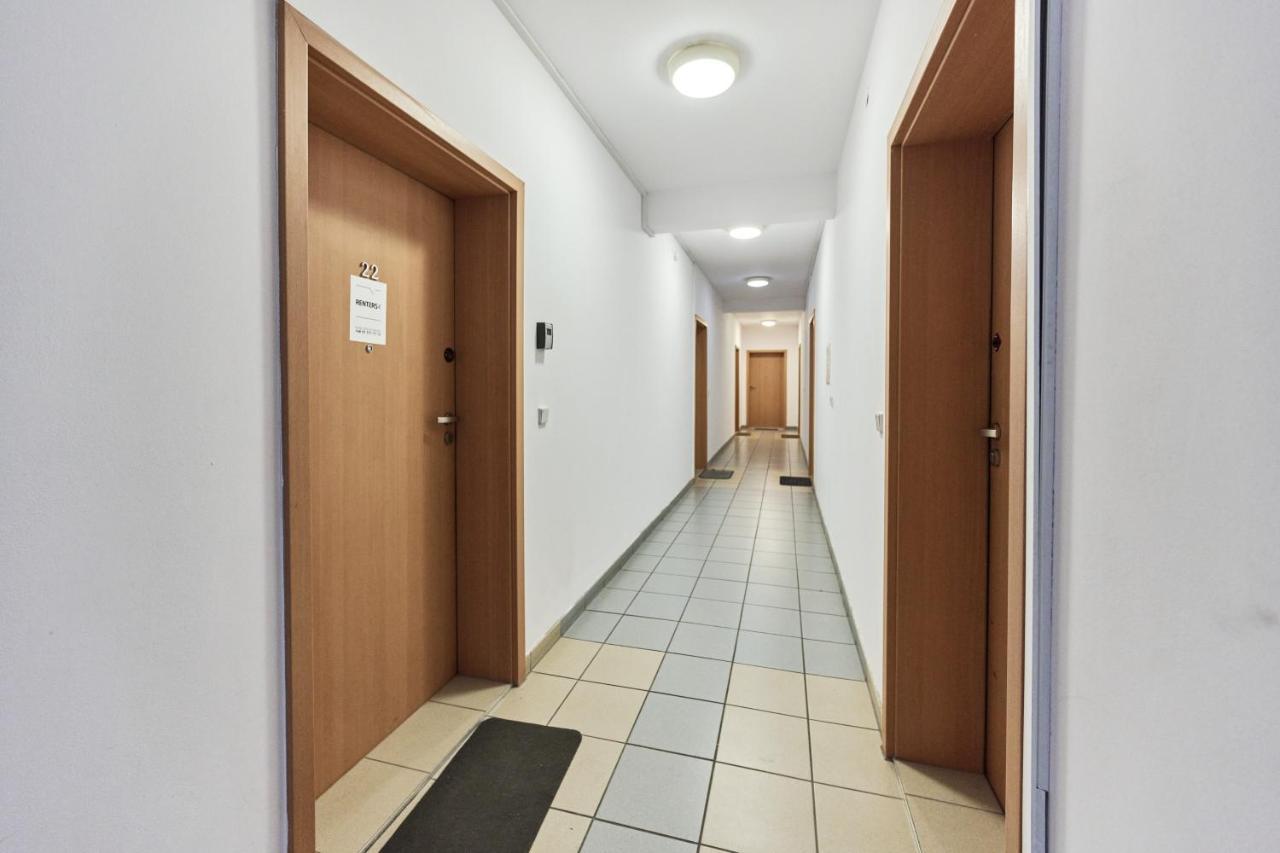 Apartments Wroclaw Legnicka By Noclegi Renters Exterior foto